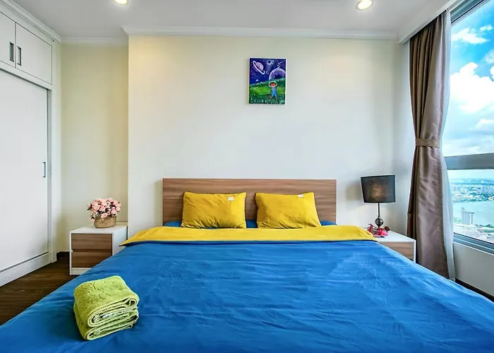 Moxy Hcmc Aparts - Vinhomes Central Park, Ice Rink
