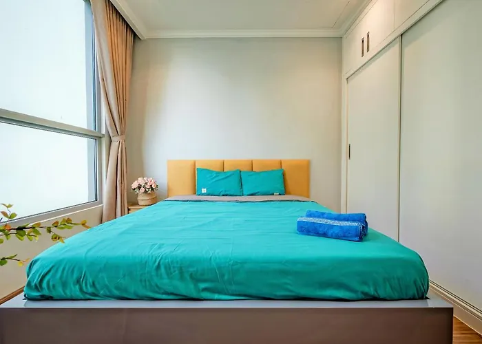 Moxy Hcmc Aparts - Vinhomes Central Park, Ice Rink