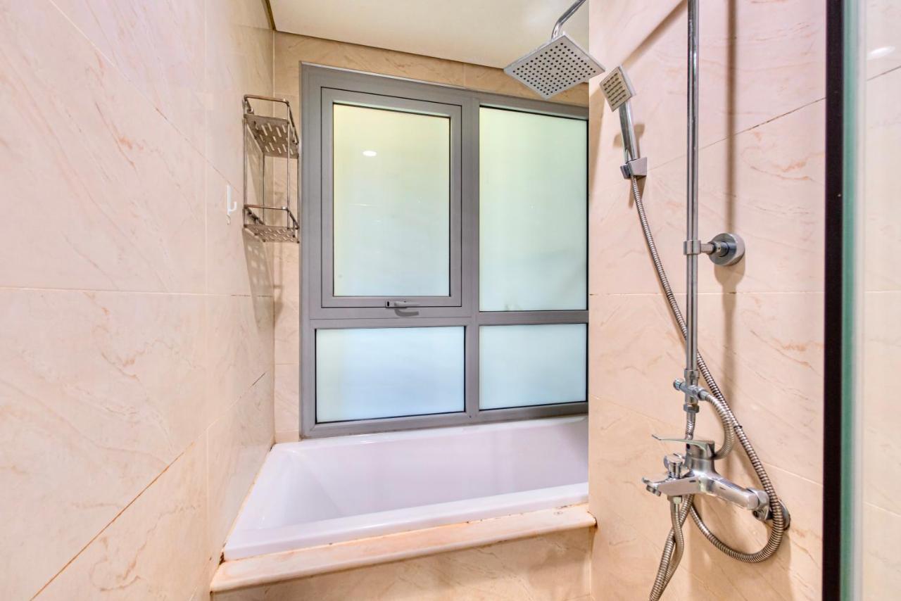 Moxy Hcmc Aparts - Vinhomes Park, Ice Rink Apartment