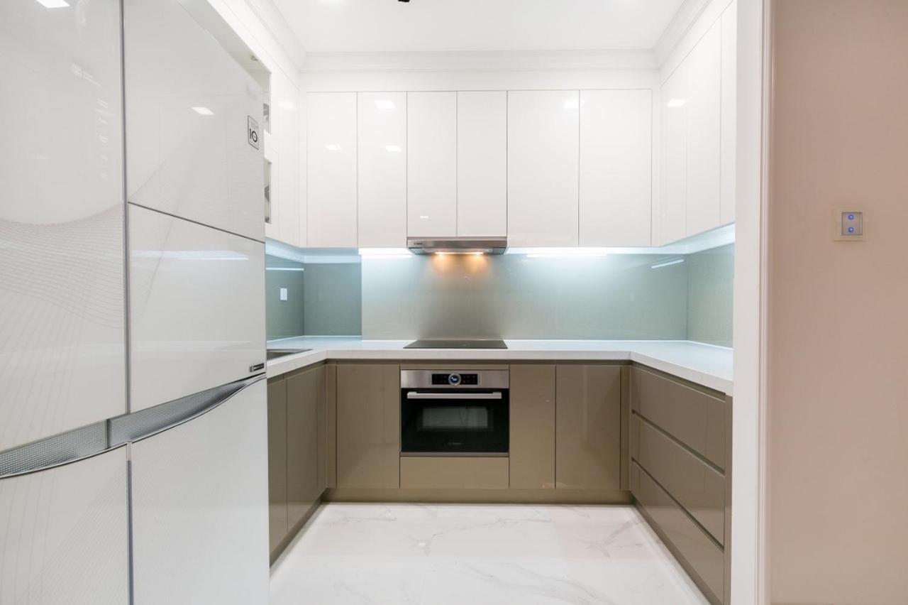 Moxy Hcmc Aparts - Vinhomes Park, Ice Rink Apartment