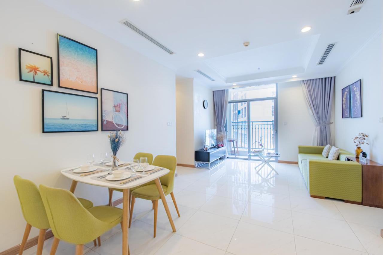 Moxy Hcmc Aparts - Vinhomes Park, Ice Rink