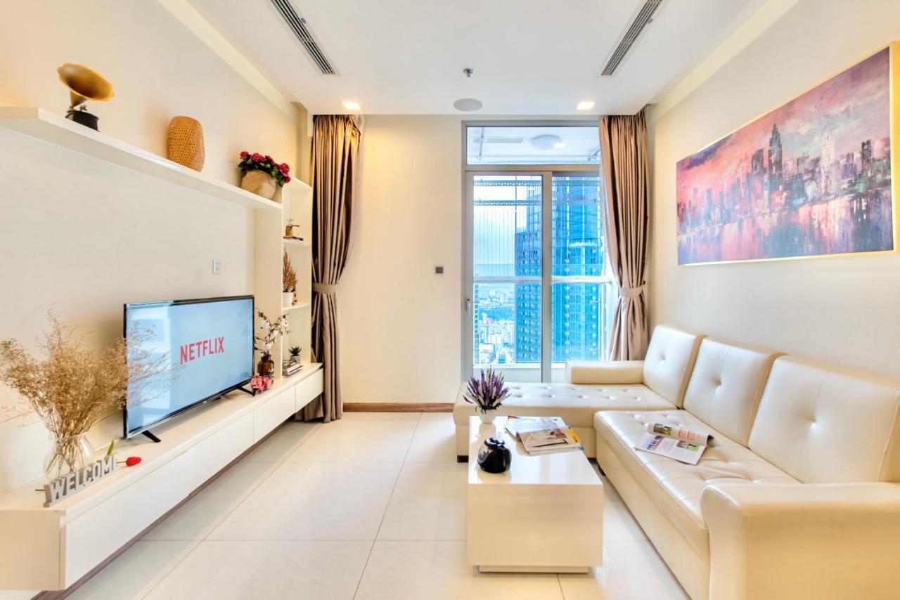 Moxy Hcmc Aparts - Vinhomes Park, Ice Rink *